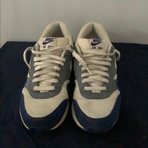 Nike air max